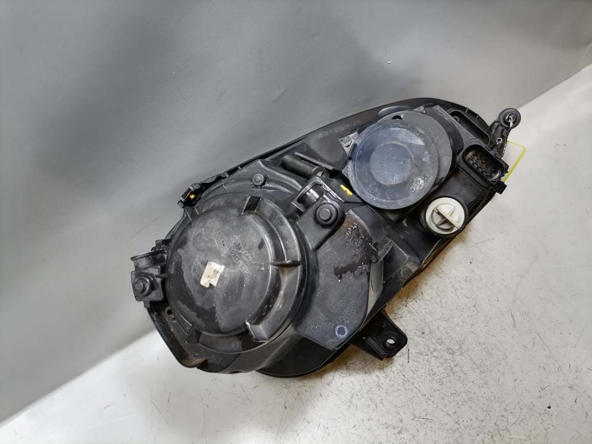 VW Golf 5 original Scheinwerfer vorn links Halogen Bj.2004
